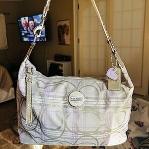 Classic Discontinued Authentic Purple & Gold Coach Bag💜